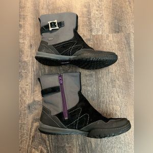 Womens Albany Sky Gray Side Zip Waterproof Ankle Boot